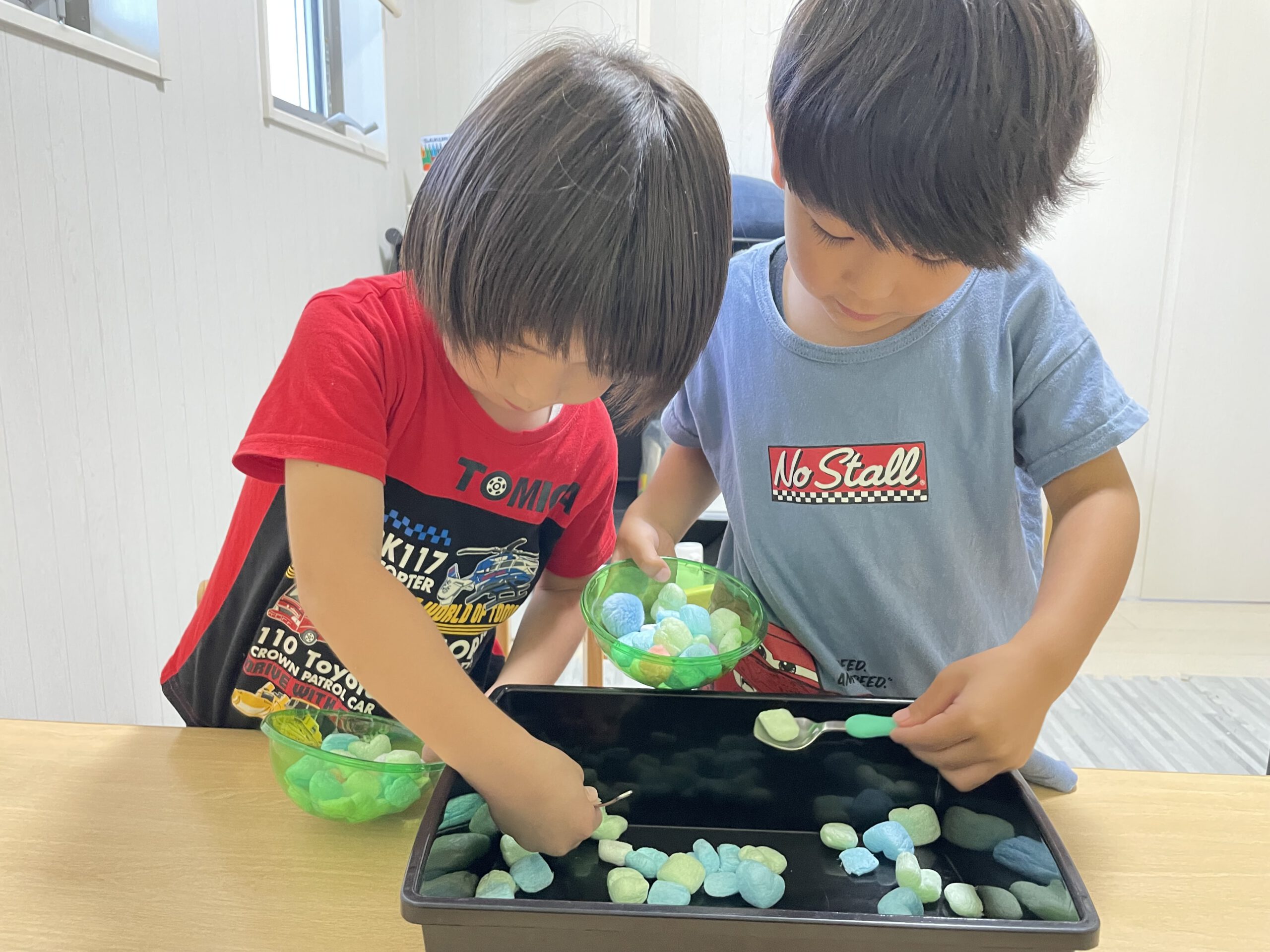 保育施設や子どもに関わる人などに向けて